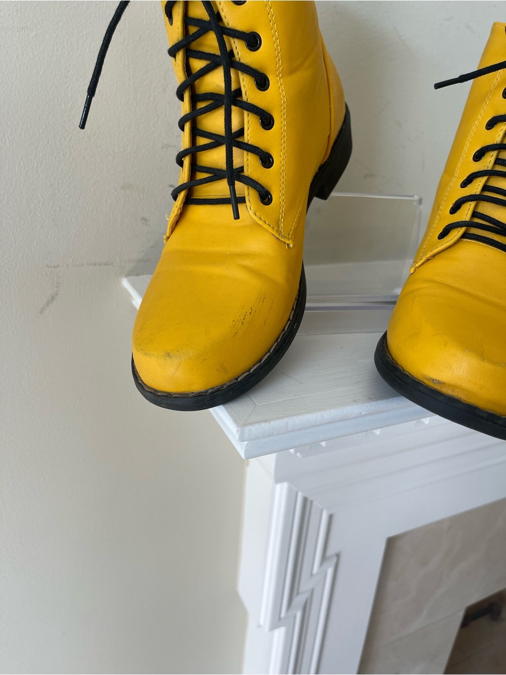 Harper Women’s Yellow Lace-Up Ankle Boots - Classic Urban Style EUC Size 7.5 - Picture 6 of 11